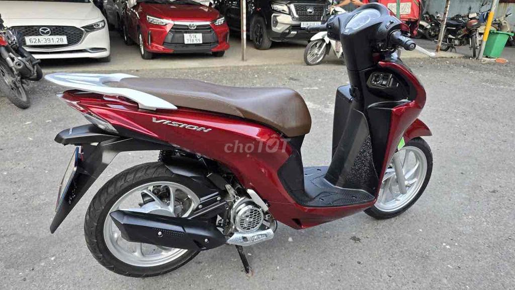 Honda Vision 2024 9 chủ bstp  màu Đỏ Mới. Mua bán Xe máy tại Quận 6 Tp Hồ Chí Minh được đăng bởi Lâm sung Thu Mua Xe   hình 6
