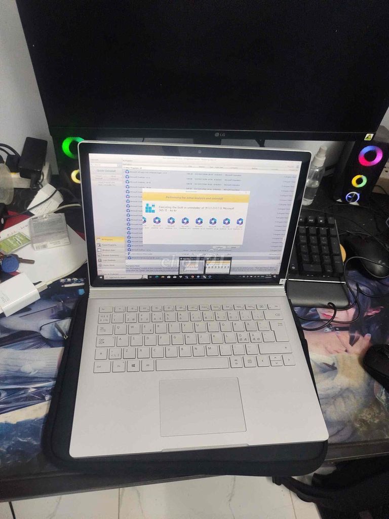 Surface Book 2 i7 16GB/1TB GTX 1050 Bạc. Mua bán Laptop tại Thành phố Bến Tre Bến Tre được đăng bởi Nguyen Huynh Anh hình 1
