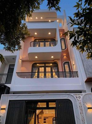 CĂN NHÀ ĐẸP FULL NỘI THẤT SỔ RIÊNG GẦN CHỢ ĐẦU MỐI HM