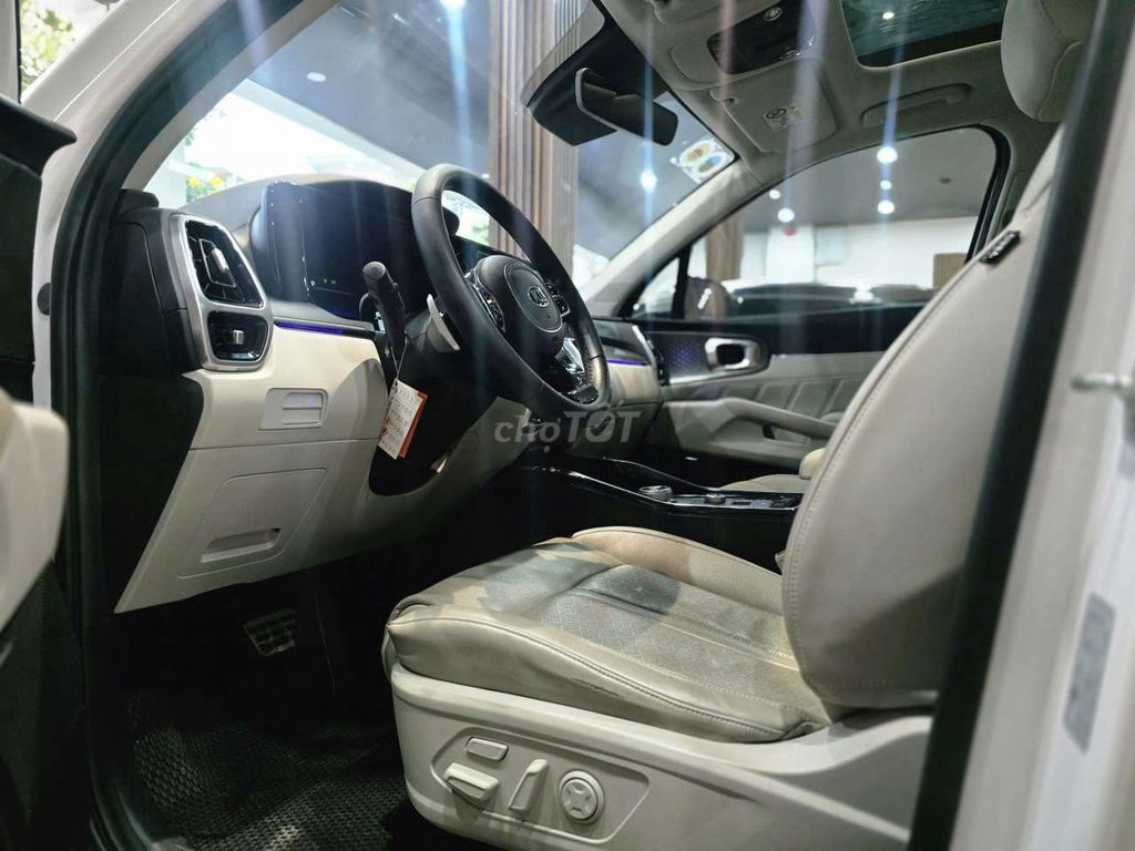 Kia Sorento 2020 Signature 2.2D dầu,AWD,màu trắng. Mua bán Ô tô tại Quận Bình Tân Tp Hồ Chí Minh được đăng bởi Son Do hình 12