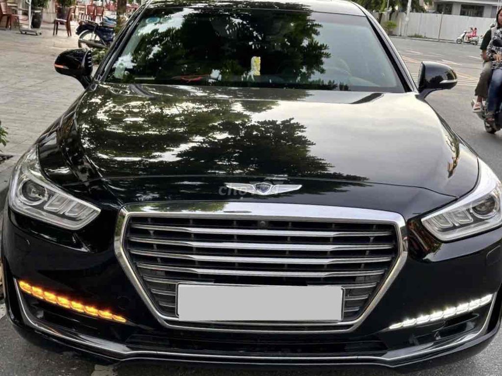 Hyundai Genesis G90 3.8AT sản xuất 2017