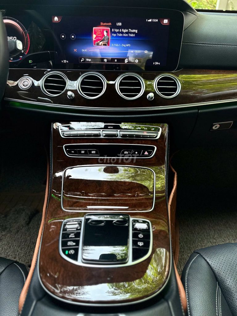 Mercedes E200 Exclusive thu hút mọi ánh nhìn !. Mua bán Ô tô tại Quận 8 Tp Hồ Chí Minh được đăng bởi Gon Nguyen hình 14