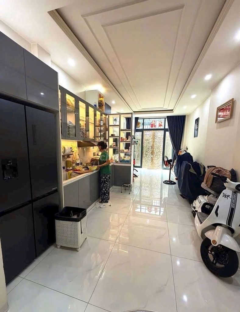  GẤP BÁN NHÀ 4 TẦNG LÂM VĂN BỀN Q7- KDC HIỆN HỮU- 45M2 HỈ 5TỶ8