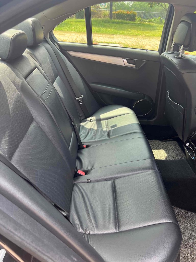 Mercedes Benz C Class 2011 C200 - 112000 km