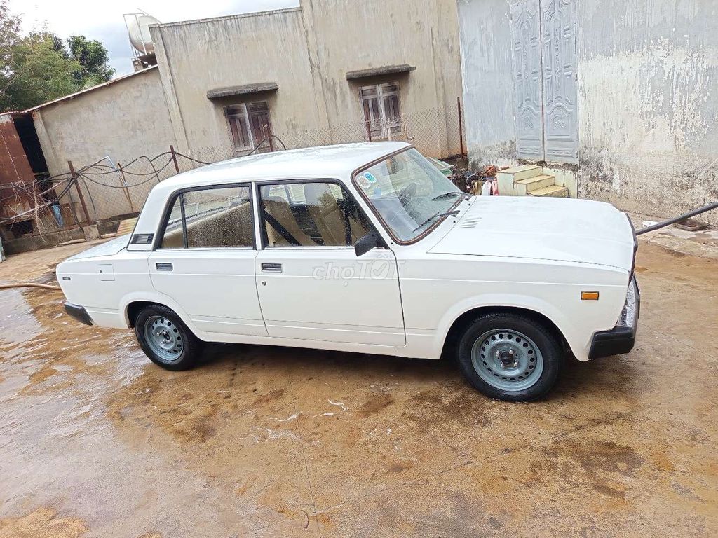 Lada 2107 Trắng 5 chỗ. Mua bán Ô tô tại Huyện Cư M'gar Đắk Lắk được đăng bởi Bùi Văn Vân hình 3