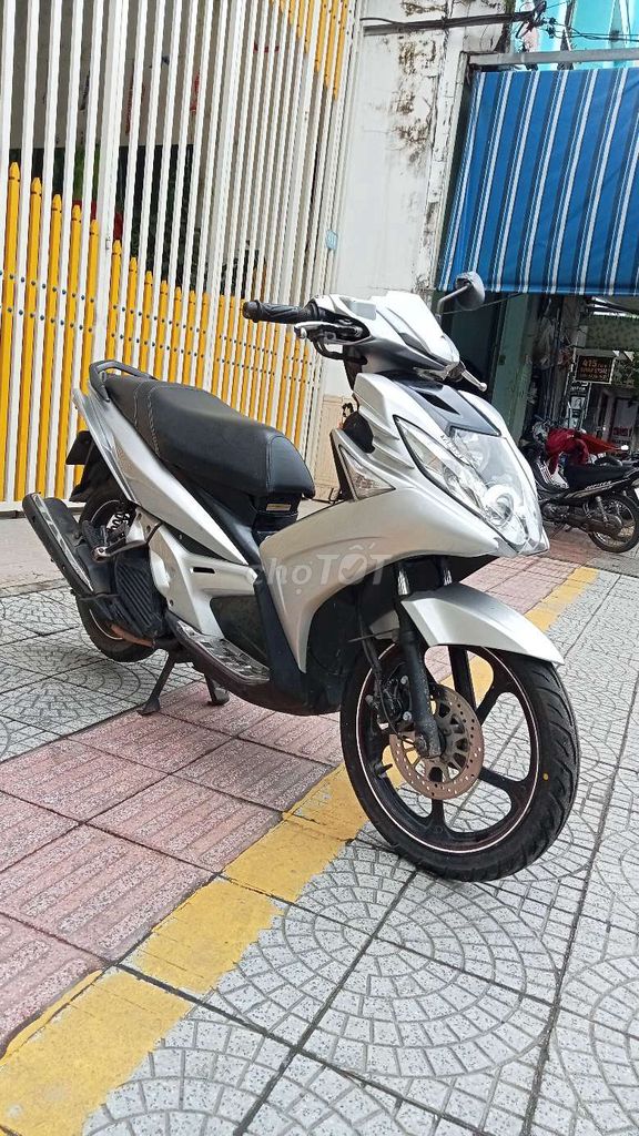 Yamaha Nouvo SX Fi màu Bạc. Mua bán Xe máy tại Quận Thanh Khê Đà Nẵng được đăng bởi Trần Khải hình 2
