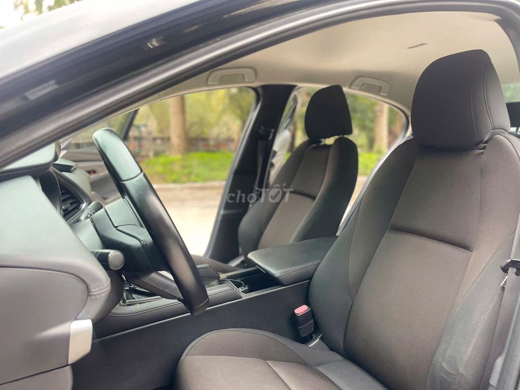 Mazda 3 Deluxe 2020. Mua bán Ô tô tại Quận Long Biên Hà Nội được đăng bởi Đức Trung hình 5