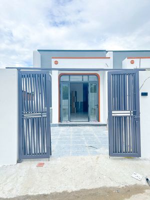 CHỈ HƠN 1 TỶ THÔI CÓ NGAY CĂN NHÀ MỚI XÂY SHR THỔ CƯ. Mua bán nhà ở tại Huyện Vĩnh Cửu Đồng Nai được đăng bởi Mộc Tuệ Nhiên