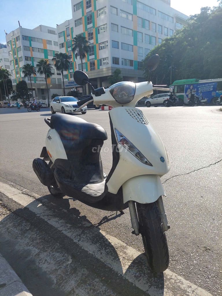 Bán xe Zip Việt Nam mầu trắng chính chủ. Mua bán Xe máy tại Quận Hai Bà Trưng Hà Nội được đăng bởi Mr tín  hình 3