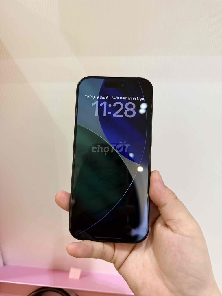 cần bán   iPhone 16 Pro 256GB Đen VNA. Mua bán Điện thoại tại Thành phố Thủ Đức Tp Hồ Chí Minh được đăng bởi Thảo Nông hình 1