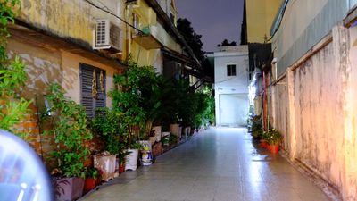 207VTSáu Phòng trọ trệt, sân rộng, giờ giấc tự do