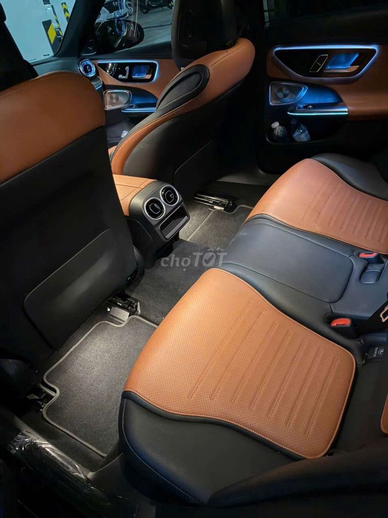 2021 C 200 - 9000 km. Mua bán Ô tô tại Quận 3 Tp Hồ Chí Minh được đăng bởi Đặng Ngọc Bích Dung hình 6