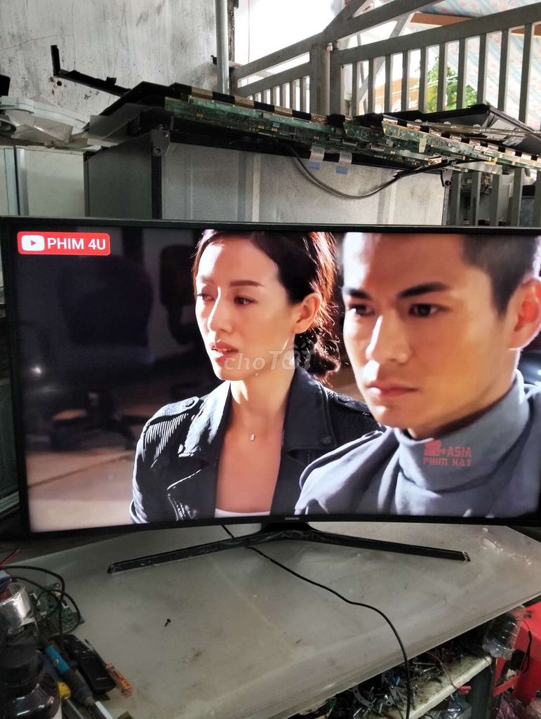 Tivi Samsung Màn hình cong 48 inch. Mua bán Tivi, Âm thanh tại Thành phố Vũng Tàu Bà Rịa - Vũng Tàu được đăng bởi aMinh hình 1