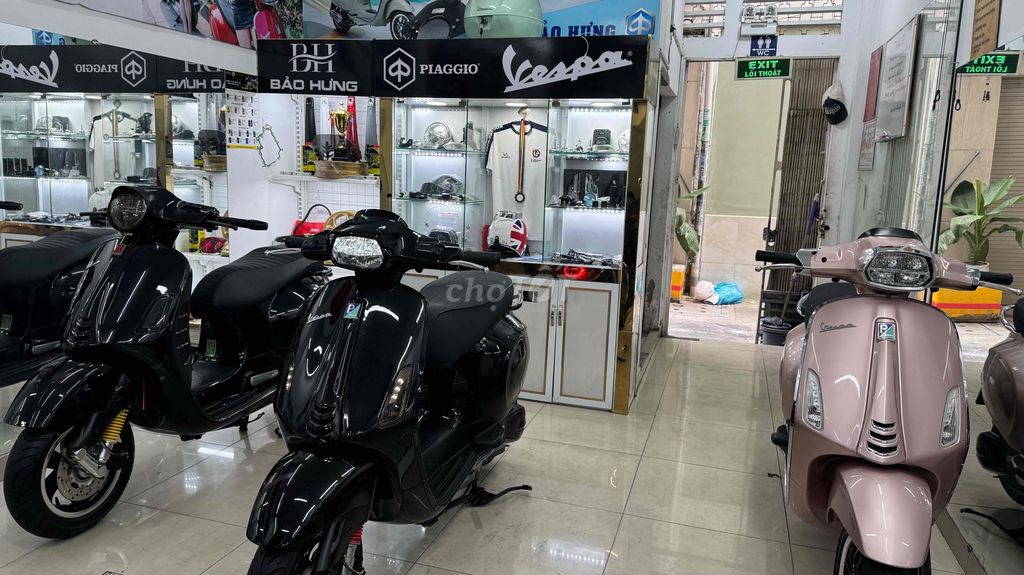 Vespa Sprint  mẫu 2020 Full đen bóng Camay đẹp. Mua bán Xe máy tại Quận Phú Nhuận Tp Hồ Chí Minh được đăng bởi VESPA  PIAGGIO BẢO HƯNG Vespa cũ trả góp  hình 5