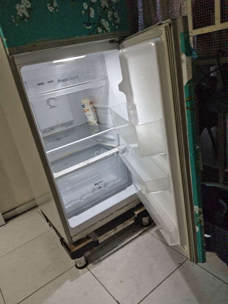 Tủ lạnh Samsung RT20FARWDSA 203L Trắng. Mua bán Tủ lạnh tại Quận 1 Tp Hồ Chí Minh được đăng bởi Phúc hình 1