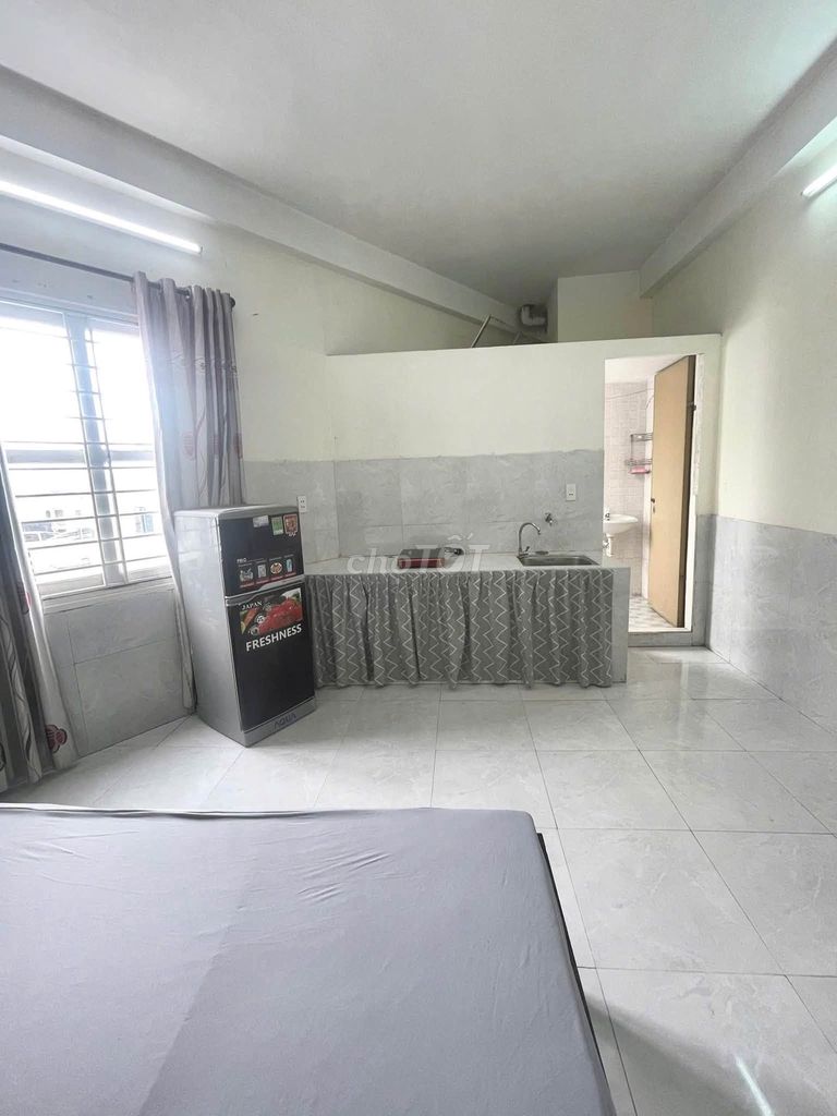 Phòng trọ 4tr2 Nguyễn Sơn Trà, P301 (5/10 trống)