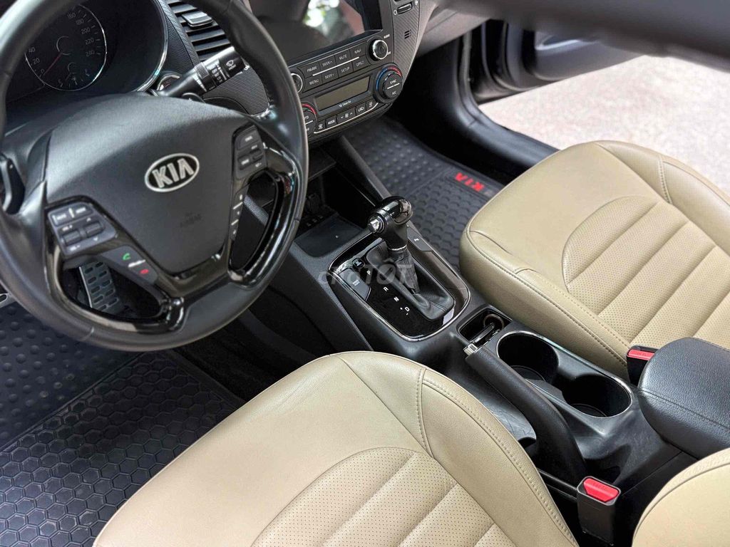 Kia Cerato 2018 2.0 AT - 107000 km. Mua bán Ô tô tại Quận Tân Phú Tp Hồ Chí Minh được đăng bởi Thế Anh hình 6