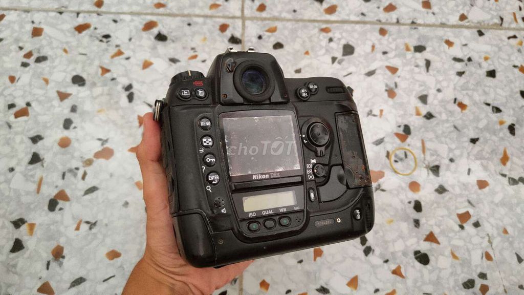 Xác nikon d2x