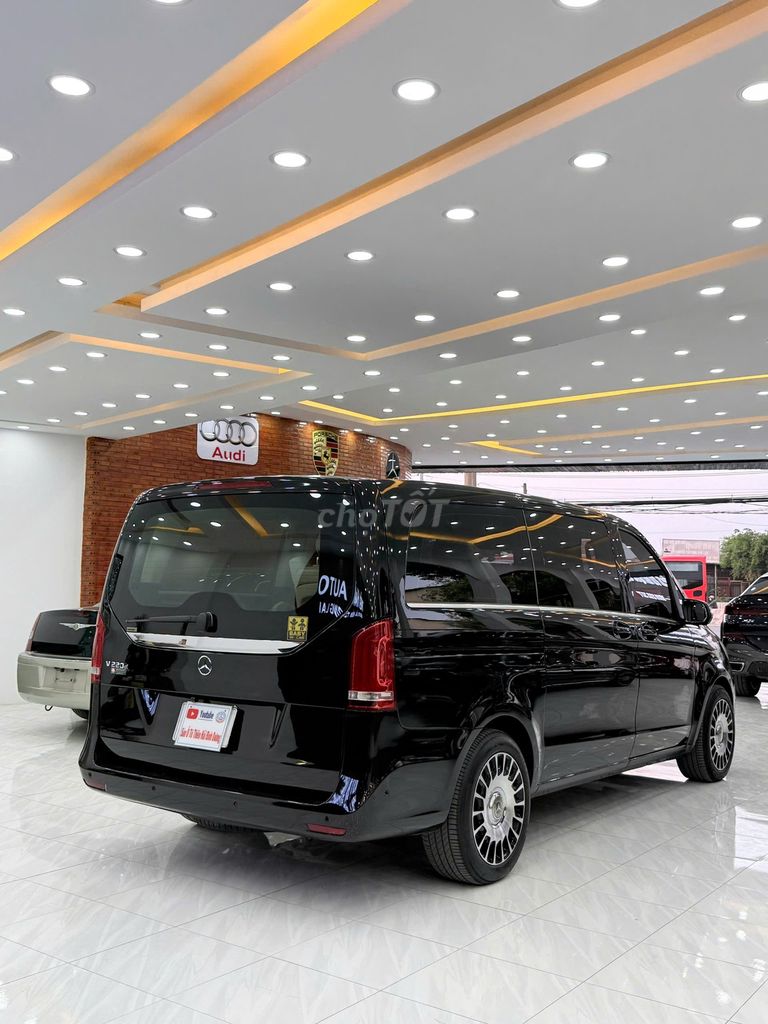 Mercedes Benz V Class 2015 V220d CDI - 122000 km. Mua bán Ô tô tại Quận 5 Tp Hồ Chí Minh được đăng bởi Ô Tô Thiên Hải  hình 6