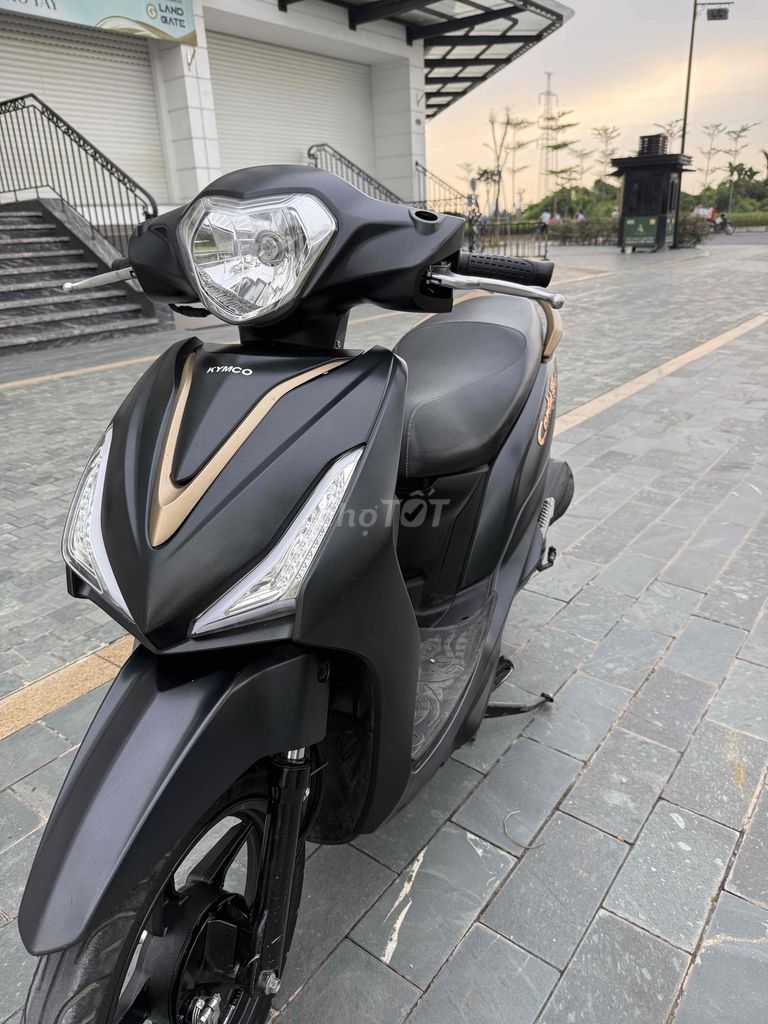 Конфеты Kymco Hermosa 50 куб. см 2023, черные, 4000 мм