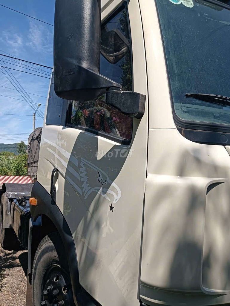 Xe đầu keo Faw 1 cầu. Mua bán Xe tải, xe ben tại Huyện Phù Mỹ Bình Định được đăng bởi Gia Linh hình 3