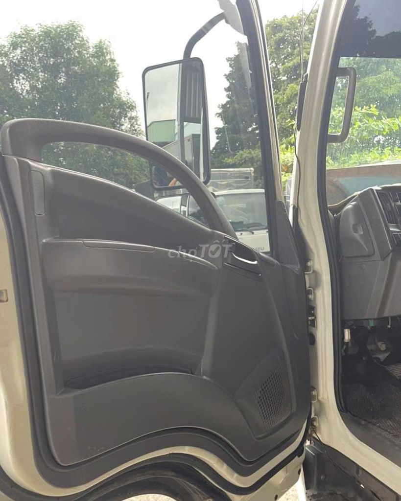 Bán gấp  isuzu 4.9 tấn đời 2019 thùng bạt 6m2. Mua bán Xe tải, xe ben tại Thành phố Thuận An Bình Dương được đăng bởi Hồ Xe Tải hình 6