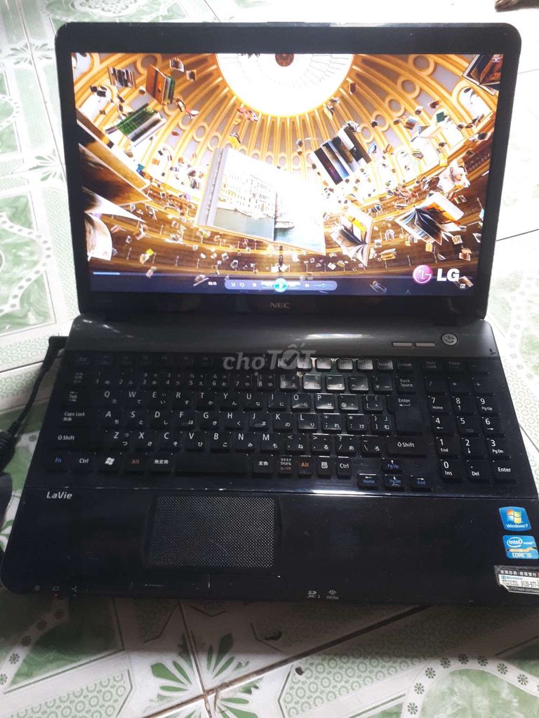 Laptop NEC i7 8g 500hd màn 15.6 đang chạy tốt