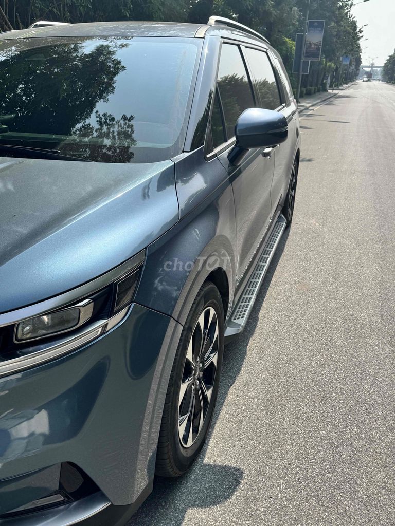 KIA Carnival 2.2D Signature 2022 Xám