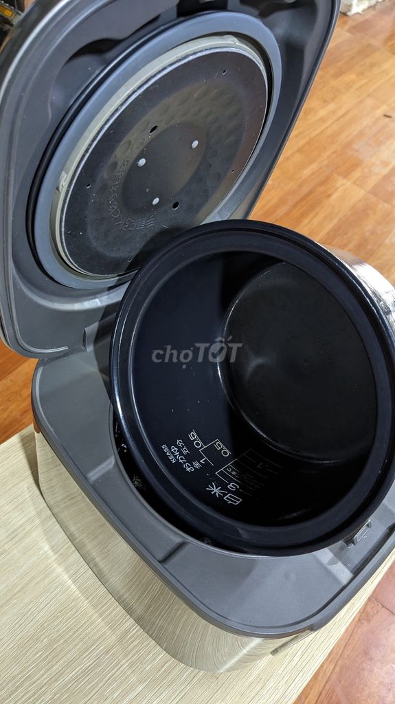 Nồi cơm điện Nhật Bản Gốm 0.5L đã sử dụng. Mua bán Bếp, lò, đồ điện nhà bếp tại Quận Hoàng Mai Hà Nội được đăng bởi Tuấn Anh Nguyễn hình 1