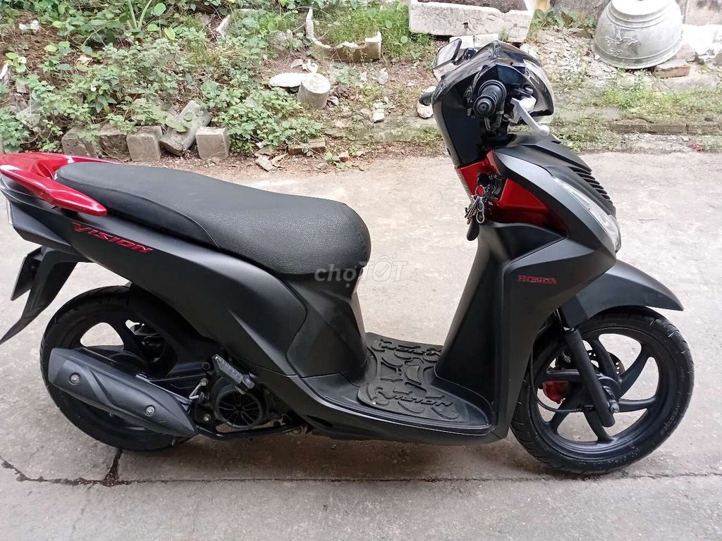 Bán xe vision đk 2017 máy zin chât.. Mua bán Xe máy tại Quận Ngô Quyền Hải Phòng được đăng bởi SH hình 2