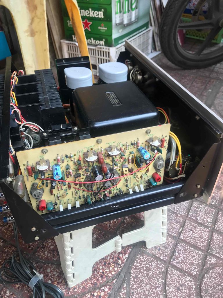Pow cổ Sony âm thanh cực hay vỏ gỗ. Mua bán Tivi, Âm thanh tại Quận 3 Tp Hồ Chí Minh được đăng bởi Mai hoang ha hình 2
