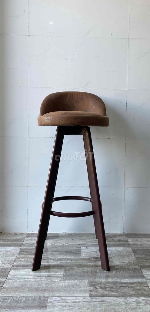 Ghế bar Da giả Nâu, Kem, chân kim loại giả gỗ. Mua bán Bàn ghế tại Quận Hải Châu Đà Nẵng được đăng bởi Tuan Anh hình 1