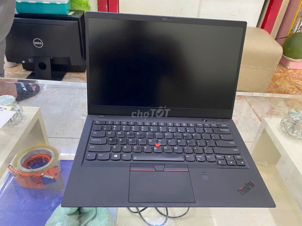 Lenovo Thinkpad X1 Carbon gen 6. Mua bán Laptop tại Quận 10 Tp Hồ Chí Minh được đăng bởi Tân Thuận Computer hình 1