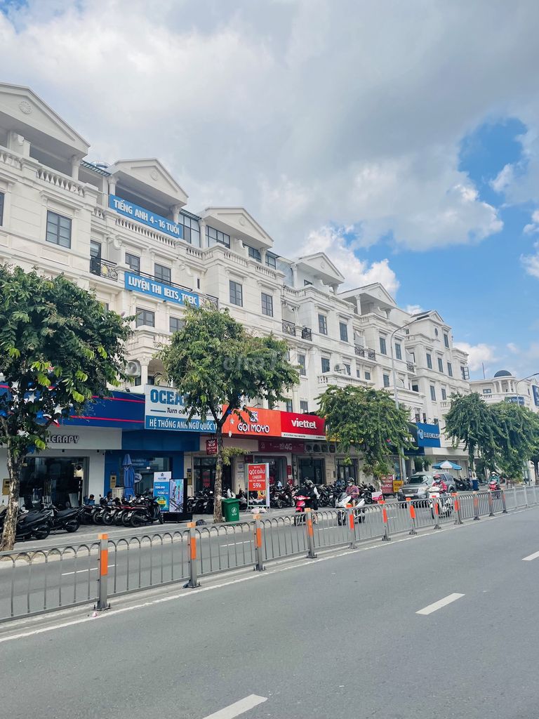 Cho thuê căn Cityland mặt tiền Phan Văn Trị. Có thang máy. Giá 65tr.