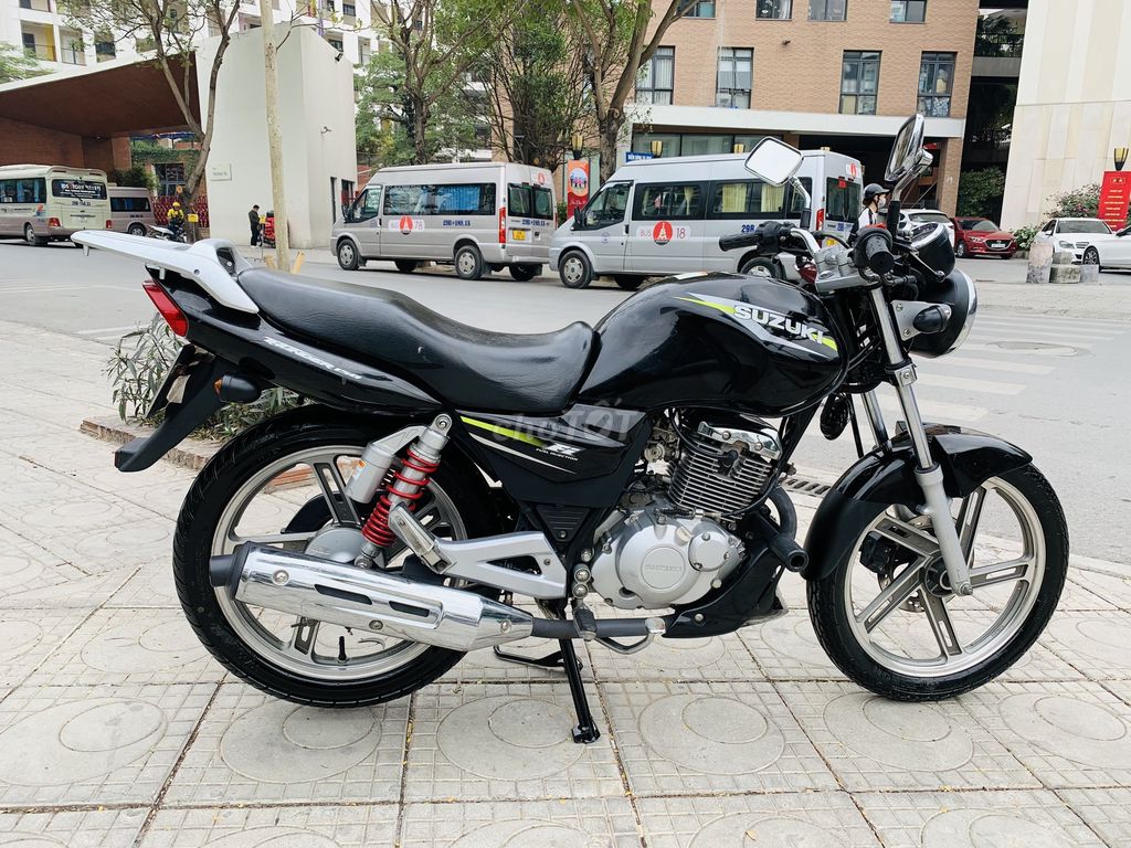 SUZUKI EN 150 MÀU ĐEN CHÍNH CHỦ NGUYÊN ZIN 2024. Mua bán Xe máy tại Quận Nam Từ Liêm Hà Nội được đăng bởi THU HOÀI hình 5
