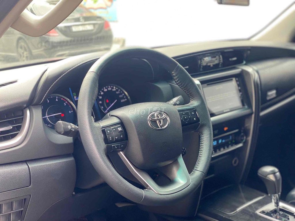 Toyota Fortuner 2.4AT 4x2 sx 2022 màu nâu xe đẹp. Mua bán Ô tô tại Quận Cầu Giấy Hà Nội được đăng bởi Cao Quý hình 10