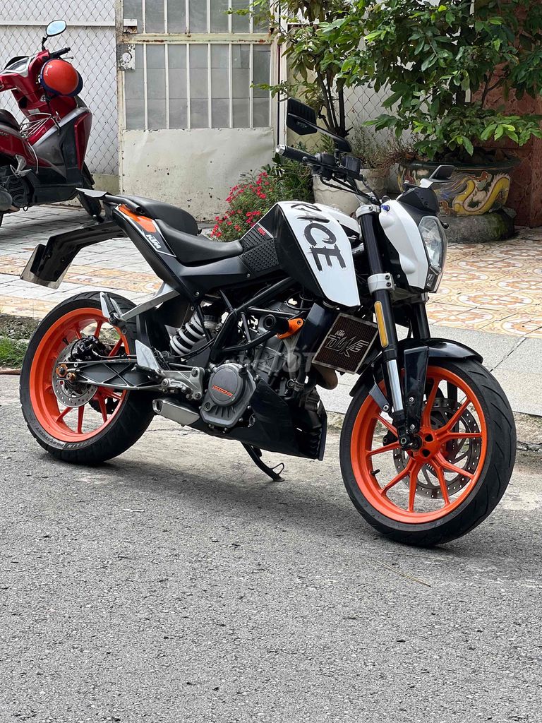 KTM duke 200 chỉ với 12🍠 Trả góp bao duyệt💯. Mua bán Xe máy tại Quận 7 Tp Hồ Chí Minh được đăng bởi Cửa hàng xe máy trả góp Q7 hình 3