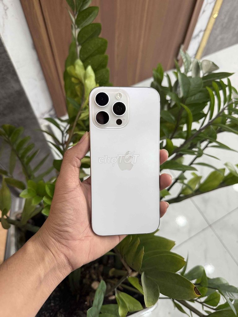 Apple iPhone 16 Pro Max 256GB Trắng. Mua bán Điện thoại tại Huyện Đức Hòa Long An được đăng bởi Lê Táo hình 1