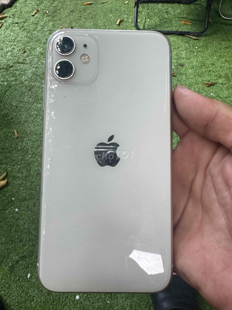 Apple iPhone 11 128GB Trắng zin. Mua bán Điện thoại tại Quận Bình Thuỷ Cần Thơ được đăng bởi Evan hình 1