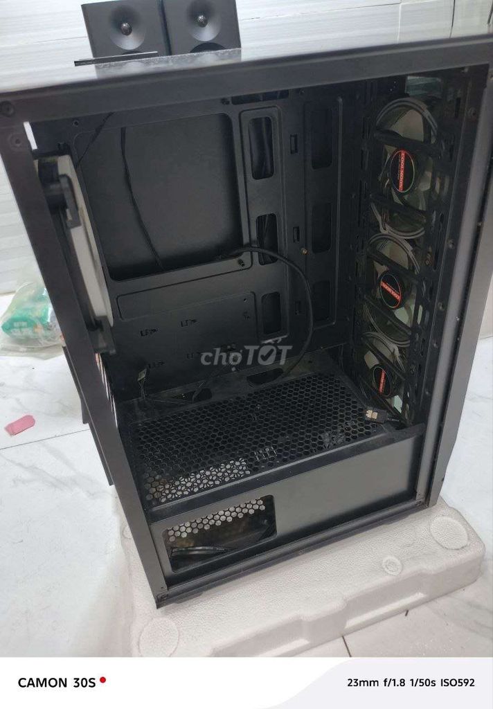 Vỏ Case kèm 4 Fan. Mua bán Linh kiện (RAM, Card...) tại Thành phố Biên Hòa Đồng Nai được đăng bởi  Phong hình 1