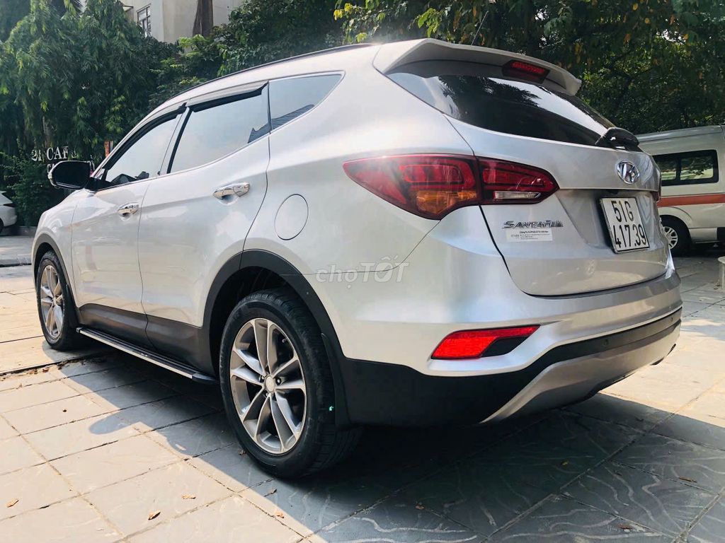 Hyundai Santafe 2017 года, полная дизельная комплектация
