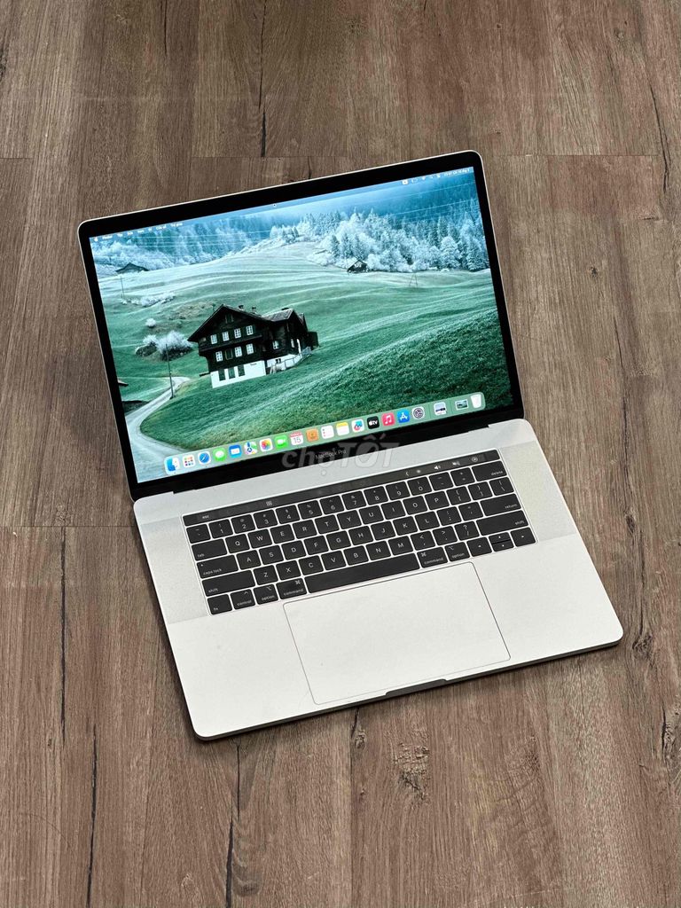 Macbook Pro 2018 i7 15' 32GB/512GB Đẹp keng 99%. Mua bán Laptop tại Quận 10 Tp Hồ Chí Minh được đăng bởi APPLE 2HAND hình 1