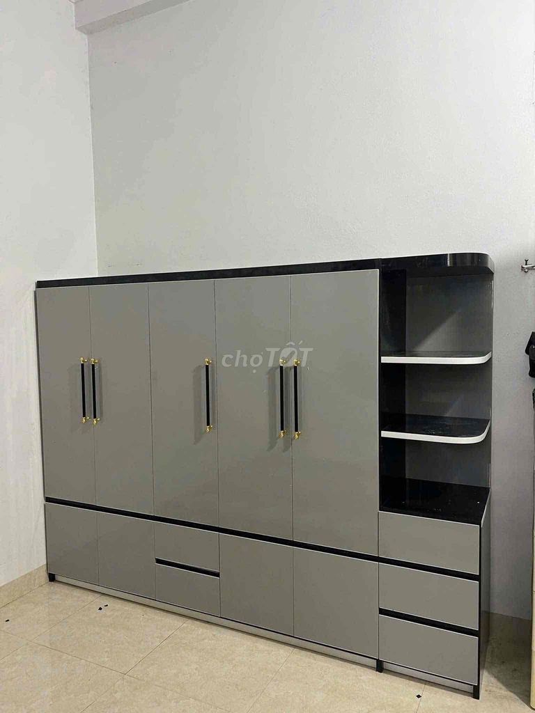 Tủ quần áo Nhựa Đài Loan 5 cánh Khung đen cánh xám. Mua bán Tủ, kệ gia đình tại Quận Phú Nhuận Tp Hồ Chí Minh được đăng bởi Nội Thất Gia Đình hình 1