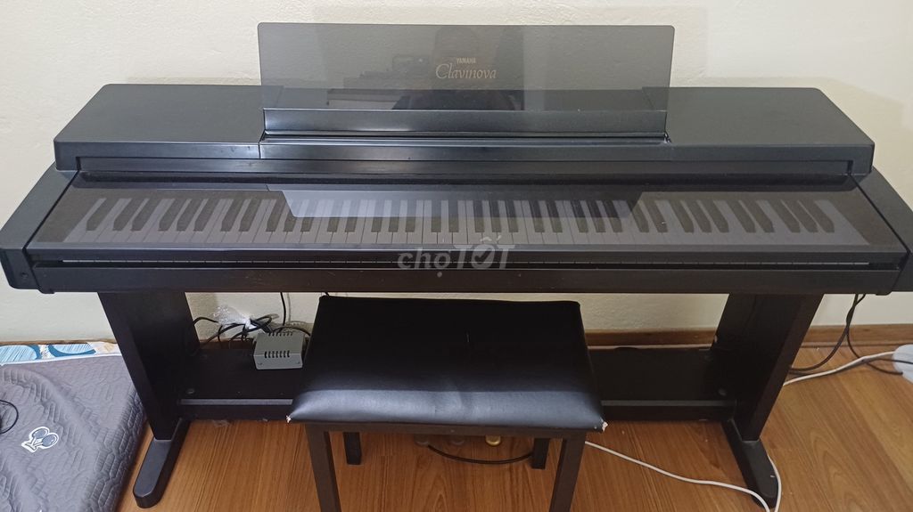 Đàn Piano Điện Yamaha CLP 560 nhập Nhật Bản