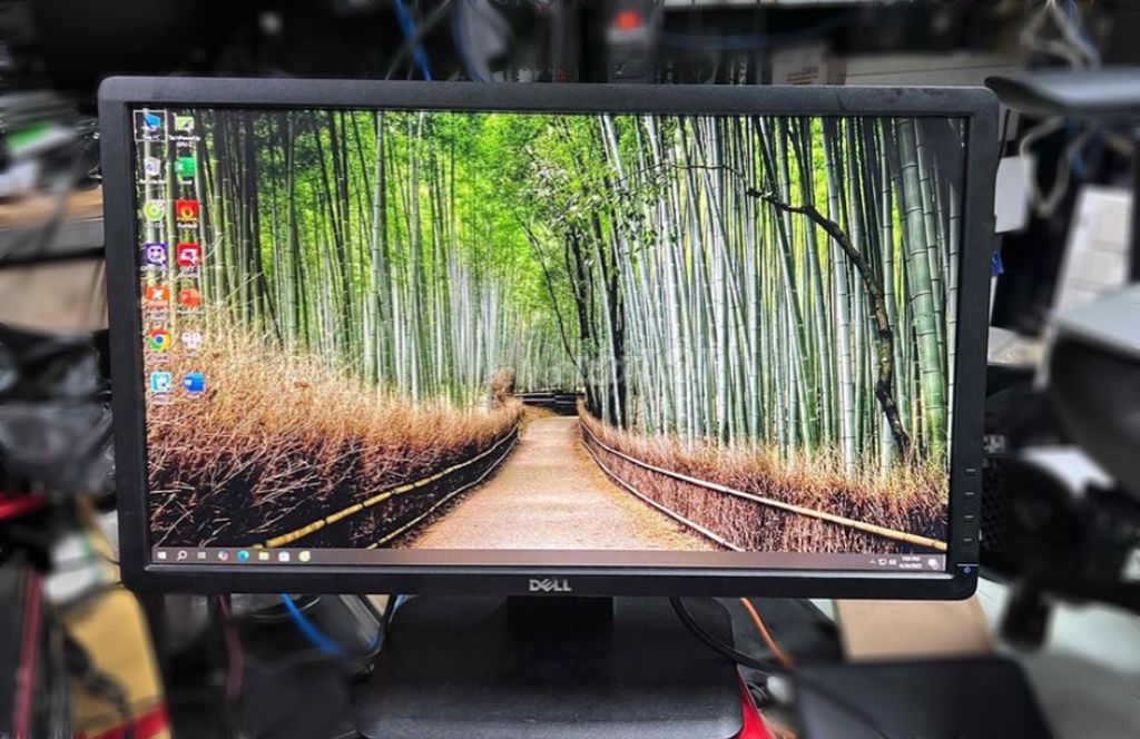 Màn hình Dell 23 in Led mỏng, Full HD sáng đẹp. Mua bán Phụ kiện (Màn hình, Chuột...) tại Quận 3 Tp Hồ Chí Minh được đăng bởi Anh Dũng hình 1