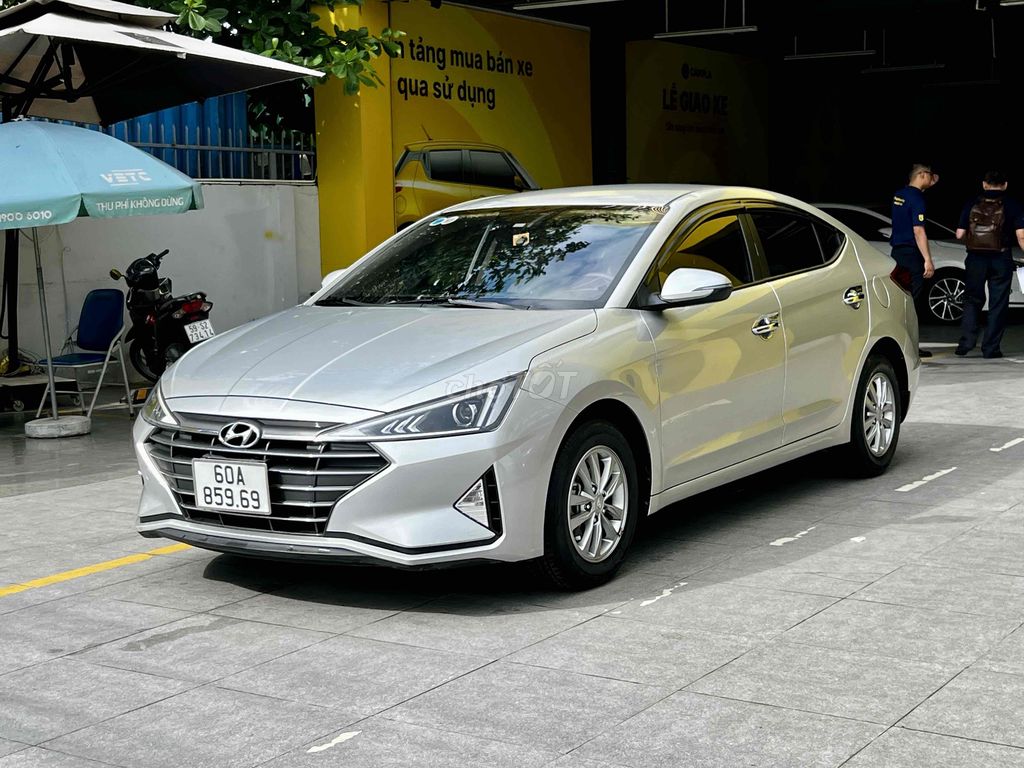 HYUNDAI ELANTRA 1.6MT 2020 XE GIA ĐÌNH ĐI 51.000Km