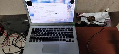 Laptop Sony SVT1312M1T màu bạc. Mua bán Laptop tại Thành phố Thủ Dầu Một Bình Dương được đăng bởi Nguyễn hoài Khánh