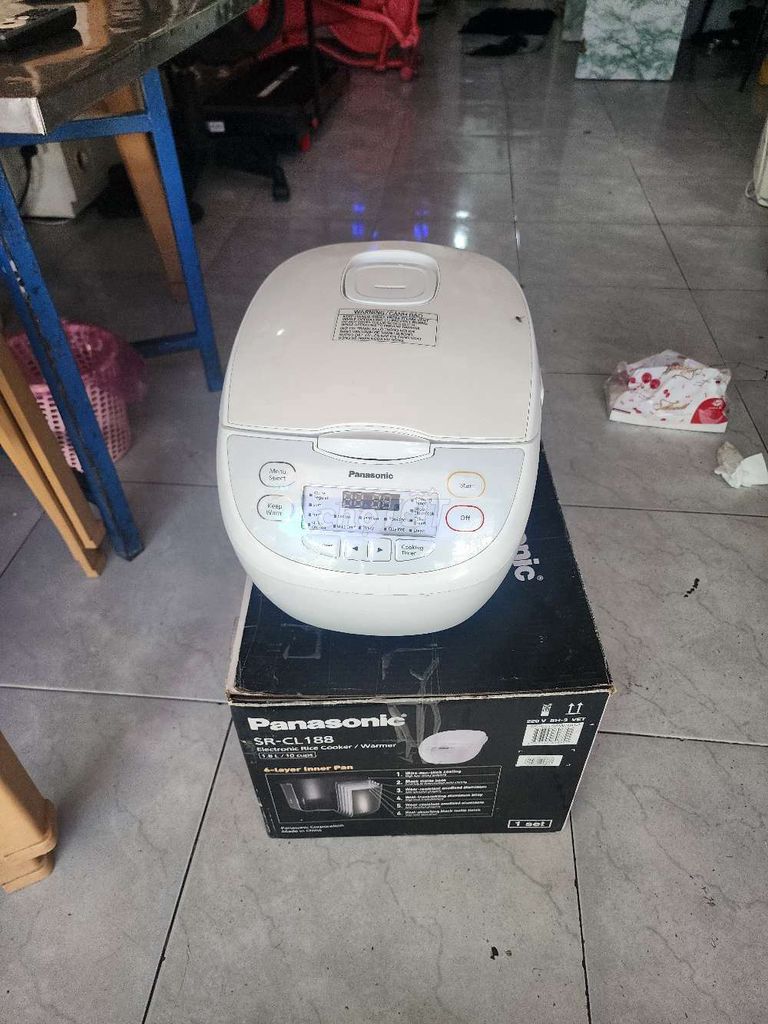 Nồi cơm điện tử Panasonic SR-CL188 Trắng. Mua bán Bếp, lò, đồ điện nhà bếp tại Thành phố Cà Mau Cà Mau được đăng bởi Duy Nguyễn hình 1