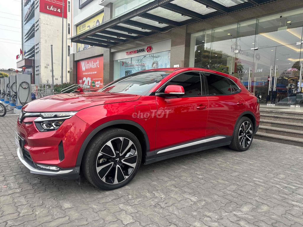 VinFast VF8 Plus 2022, 2v5km 1 đời chủ BÁN NHANH