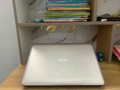 Laptop Asus full chức năng. Mua bán Laptop tại Quận Cẩm Lệ Đà Nẵng được đăng bởi Thùy Viên